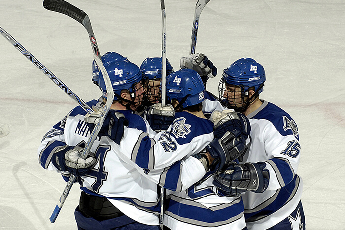 hockey team huddle